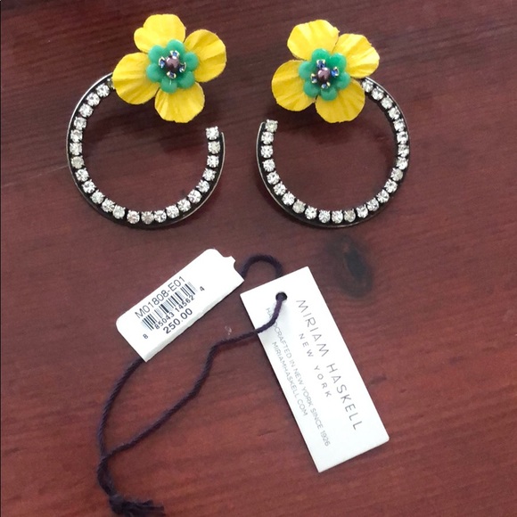 Miriam Haskell Earrings - Picture 2 of 4